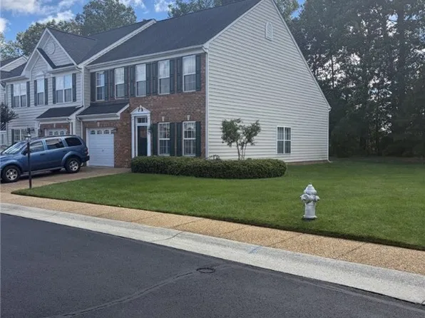6000 Eagles Crest Dr, Chesterfield, VA 23832