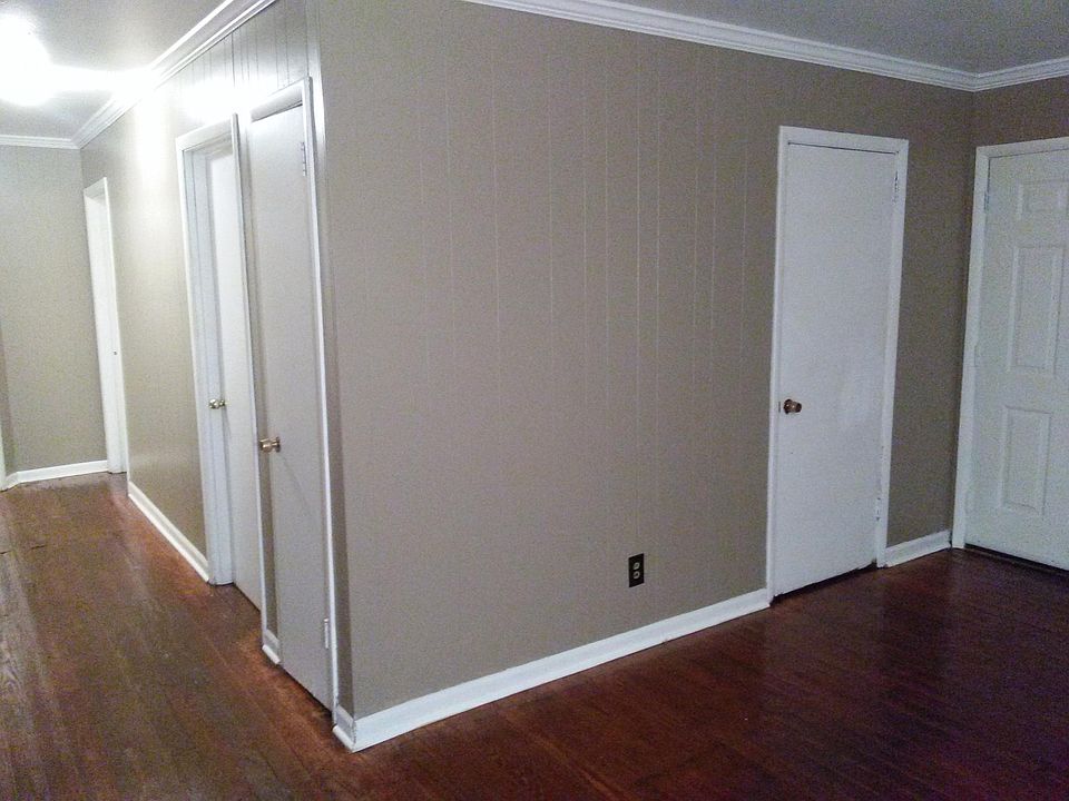 1st image of 715 Carver Ave