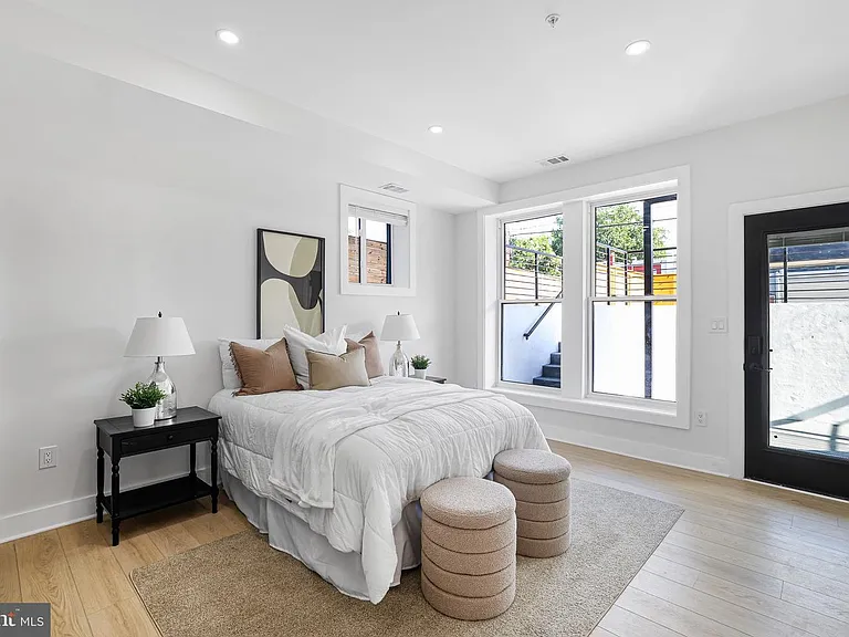 616 NW Kenyon St NW #3 — Photo 12