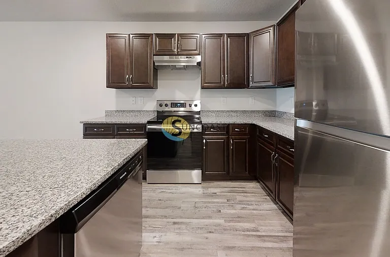 85 Pony Express Dr #B — Photo 3