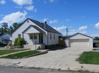 524 E 2nd St, Goodland, KS 67756