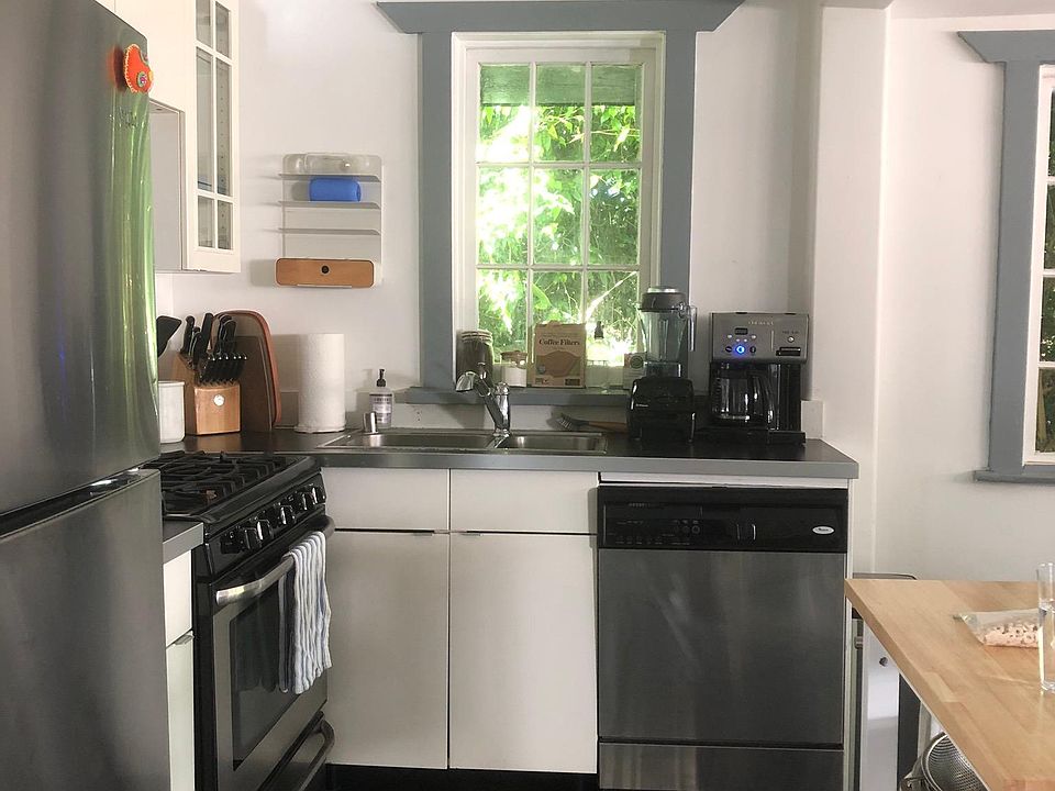 1st image of 2166 Valentine St Unit 3