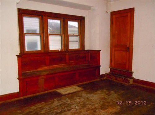 4th image of 3015 Griesmer Ave