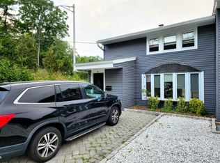 8 Macbeth Ct APT B, Waldwick, NJ 07463