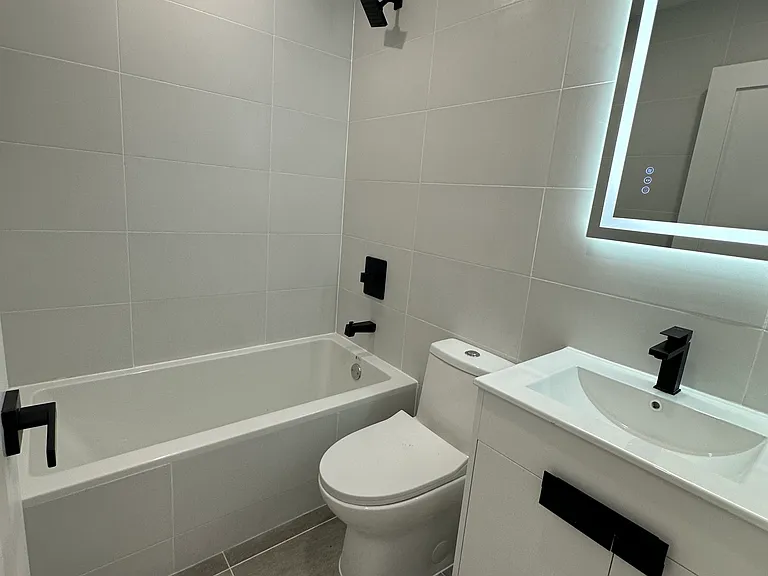 2219 Seymour Ave #1 — Photo 7
