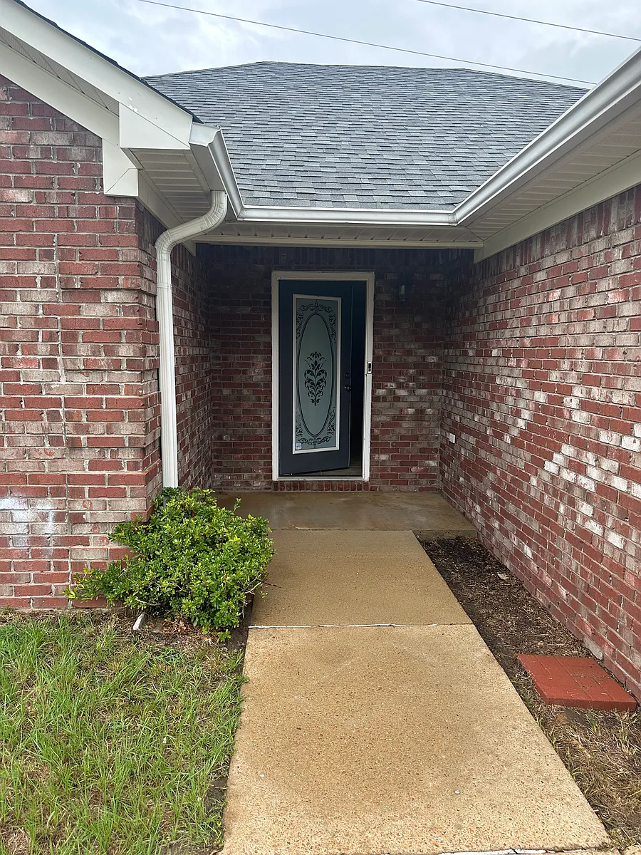 Building Photo - 107 American Eagle Way