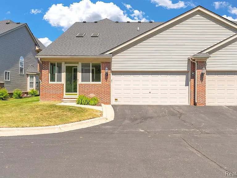 42682 Park Crescent Dr — Photo 45