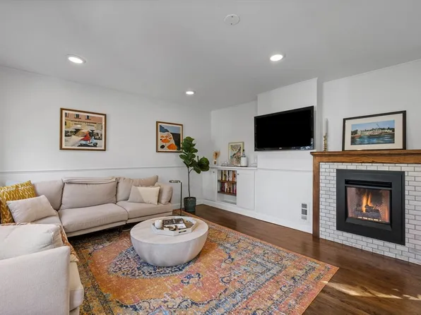 3 Short Street Pl, Charlestown, MA 02129