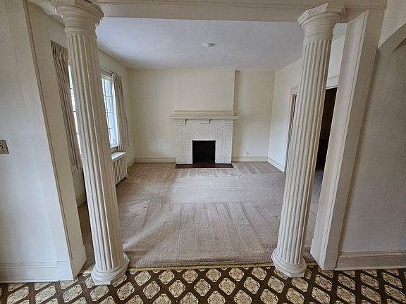 2nd image of 2914 Northumberland Ave