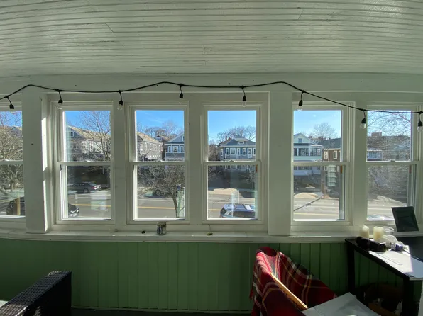 239 Powder House Blvd #1, Somerville, MA 02144