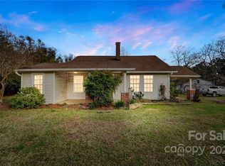 1813 Medlin Rd, Monroe, NC 28112