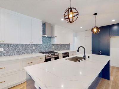 2453 N 5th Ave, Upland, CA, 91784