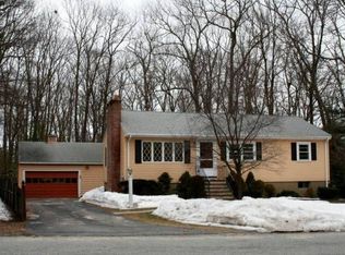 33 Emerson St, Reading, MA 01867