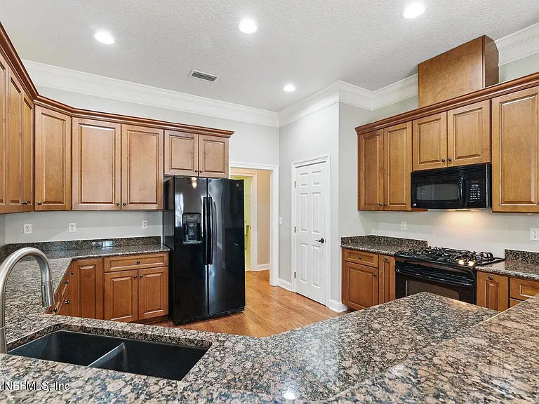 5105 Foliage Way — Photo 5