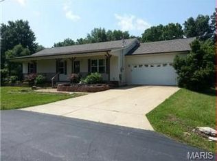 5 Love Dr, Hillsboro, MO 63050