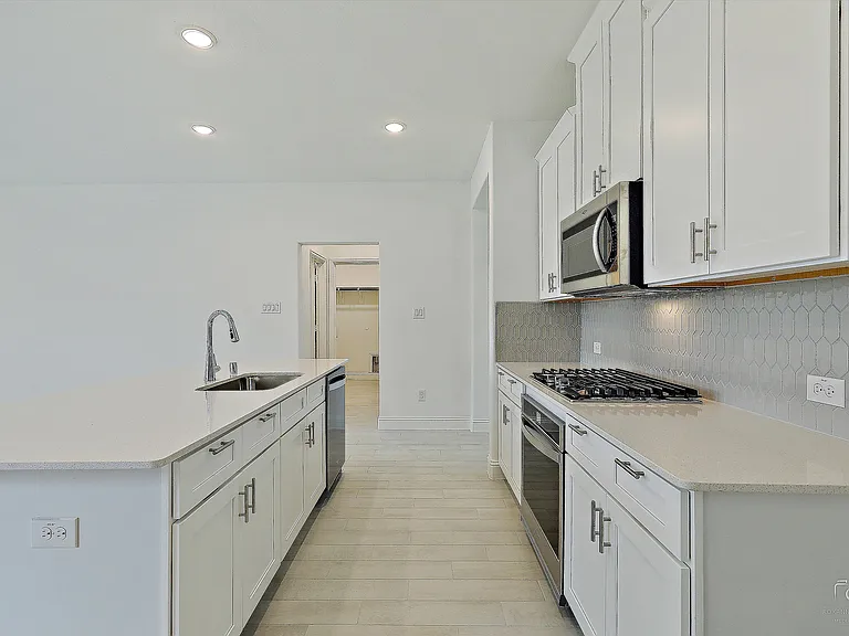 3724 Jan Camille Ct — Photo 8