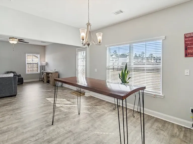 9 Anna Way SE — Photo 10