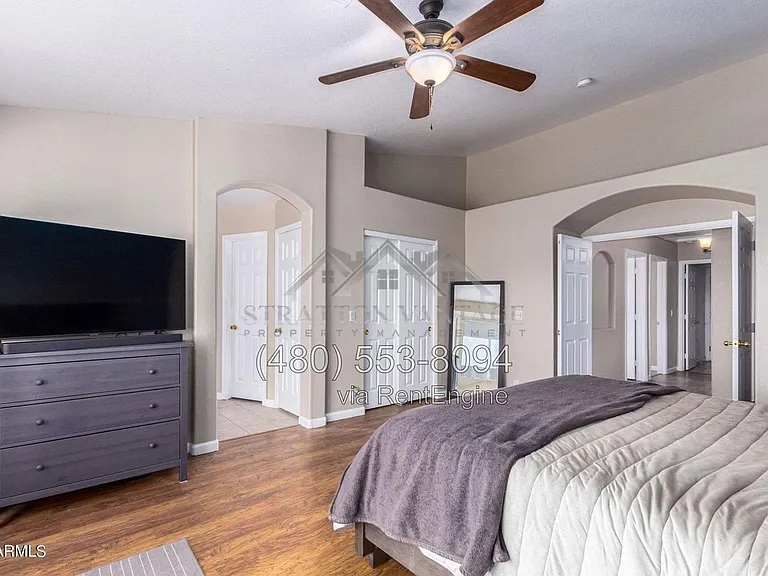 2195 E Sherri Dr — Photo 16