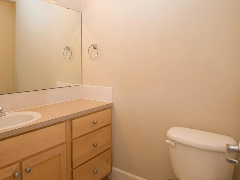 powder room off master