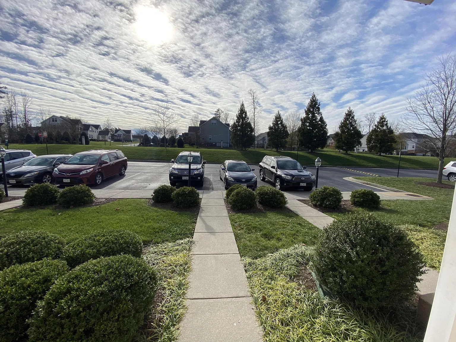3 bed, 2381 sqft, $2,500 — Photo 3