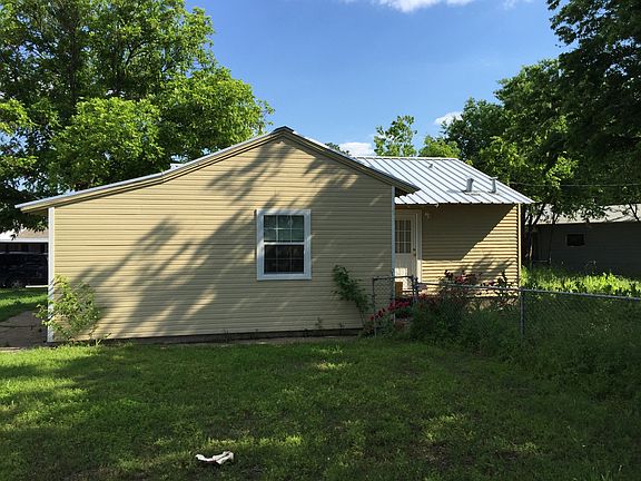 4th image of 1516 SE 18th St