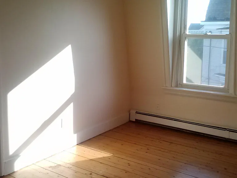 440 Wickenden St #3 — Photo 5