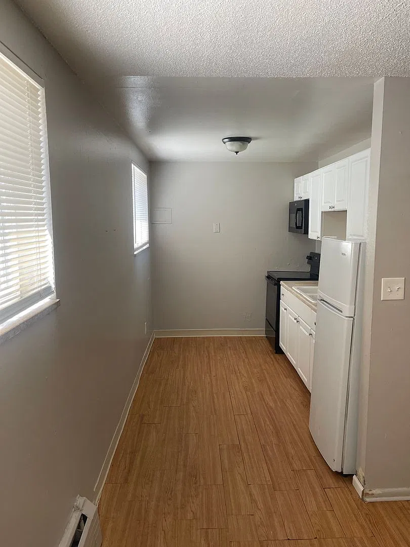 1588 Macon St — Photo 2