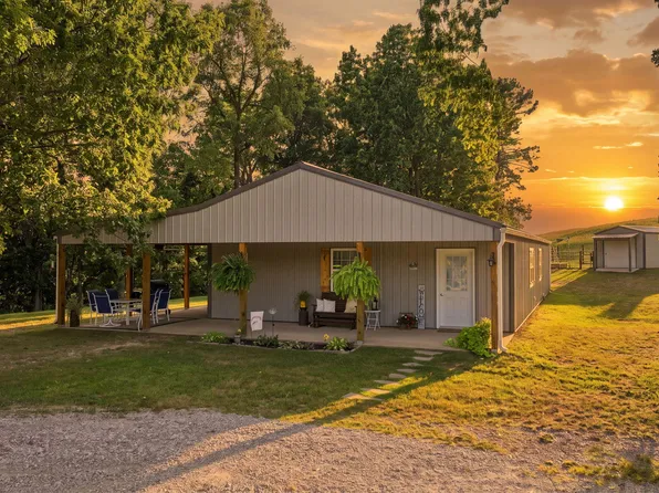 426 Stock Drive, Chestnutridge, MO 65630