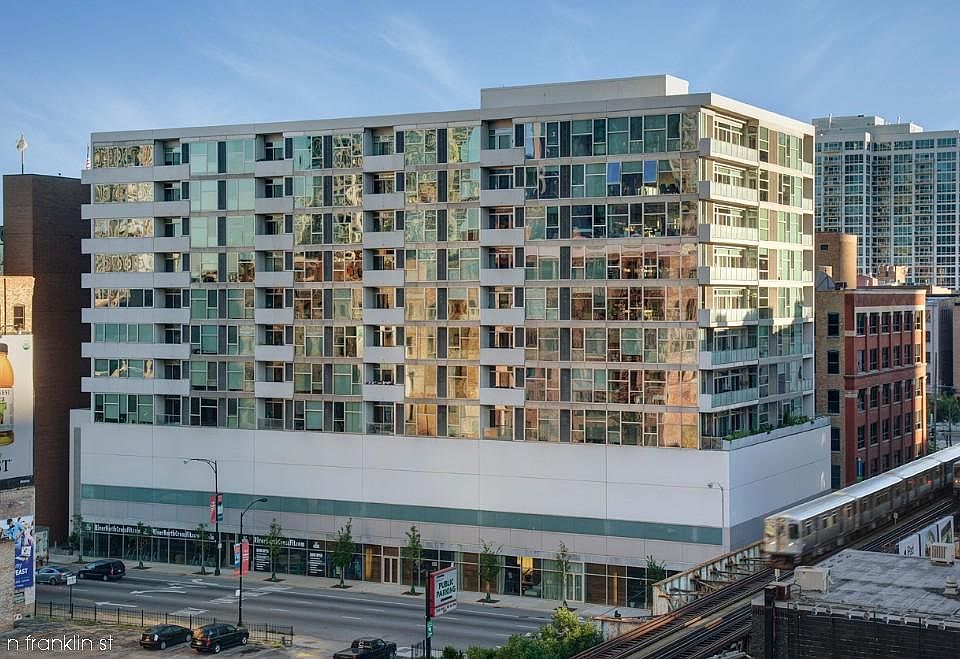 1st image of 630 N Franklin St #528