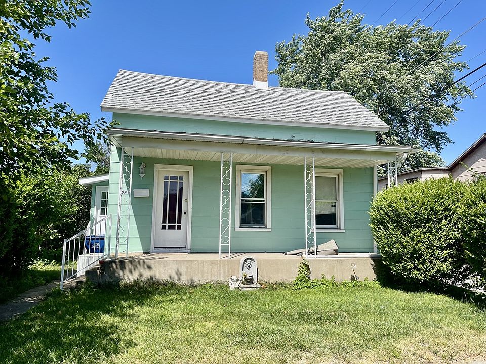 1st image of 827 Crosat St