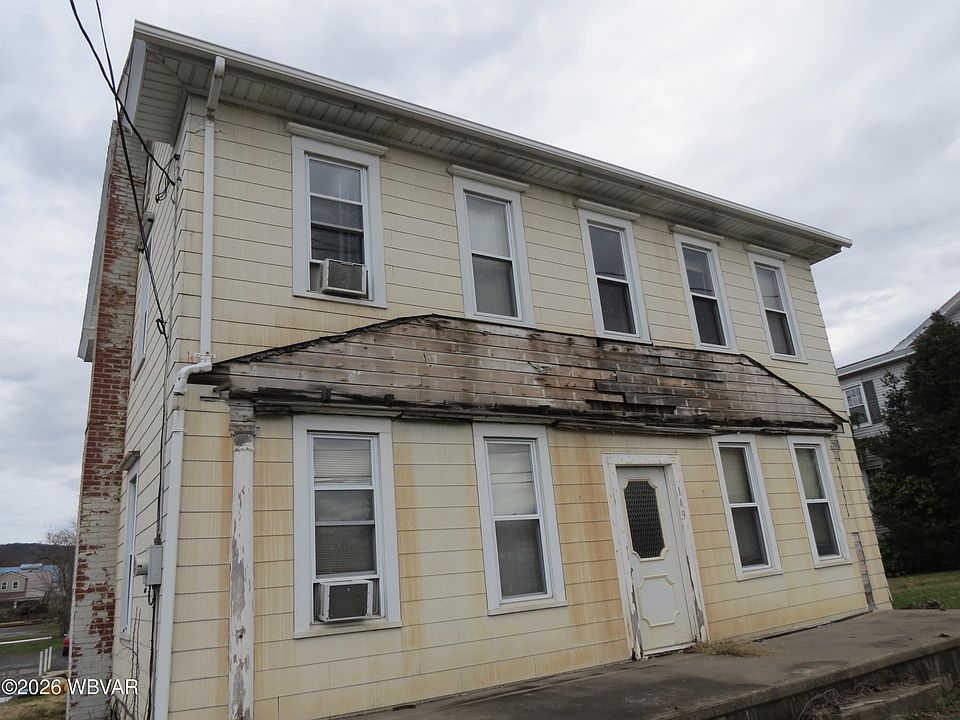 1st image of 149 S Market St