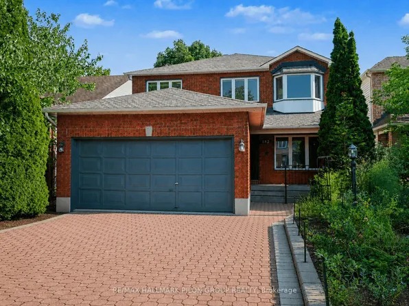 182 Twyford St, Ottawa, ON K1V 0V8