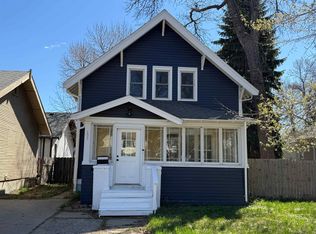 105 7th St SE, Minot, ND 58701
