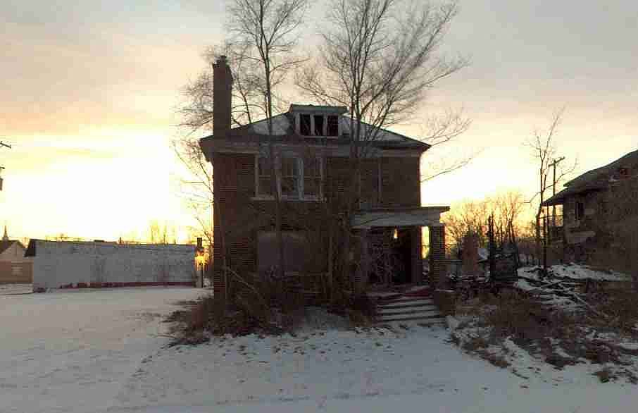 8015 Colfax