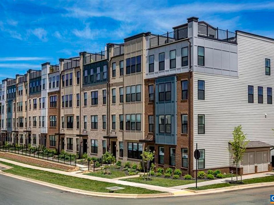 1st image of 828B Wesley Ln Unit B