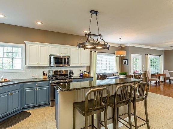 2nd image of 3260 Berryfield Dr