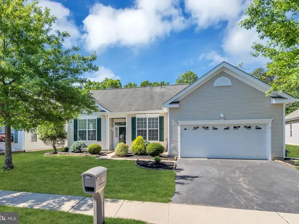 15 Lily Pond Ln, Barnegat, NJ 08005