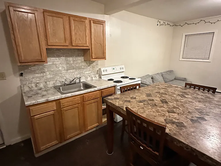 35 Pond St #5 — Photo 1