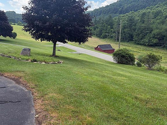 5th image of 2997 Phillips Gap Rd