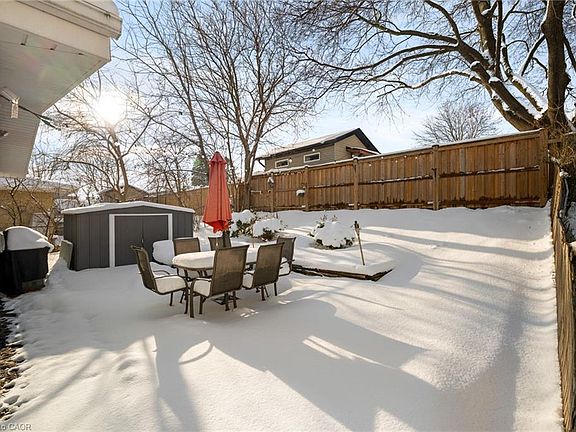 5th image of 62 Greendale Cres