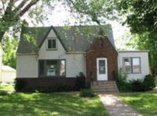 1015 Queen Ave N, Minneapolis, MN 55411