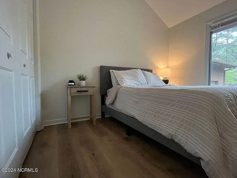 220 Drumar Ct — Photo 15