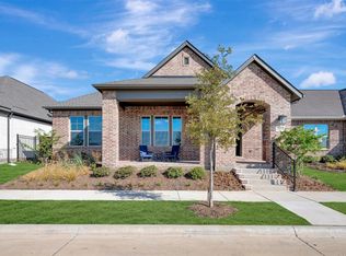 2085 Pine Grove Ln, Arlington, TX 76005