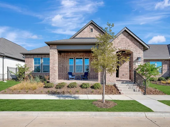 2085 Pine Grove Ln, Arlington, TX 76005