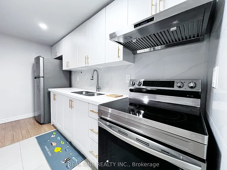 1098 Sandhurst Cir #BASEMENT — Photo 9