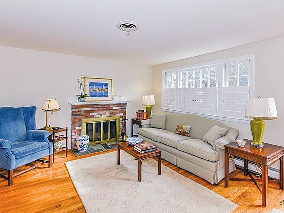 2nd image of 15 Linda St