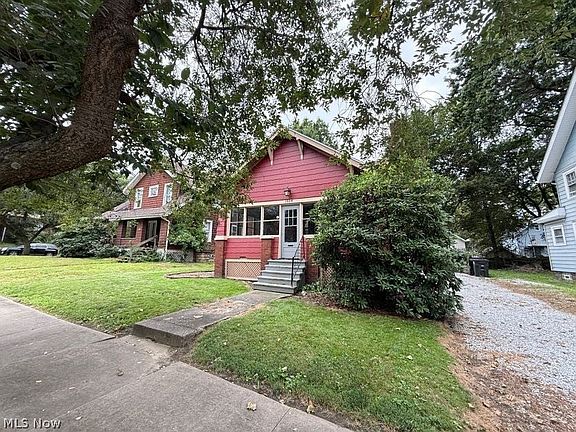 4th image of 1504 Preston Ave