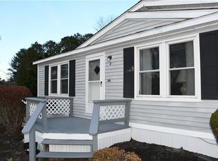 4 Lear Dr, Coventry, RI 02816