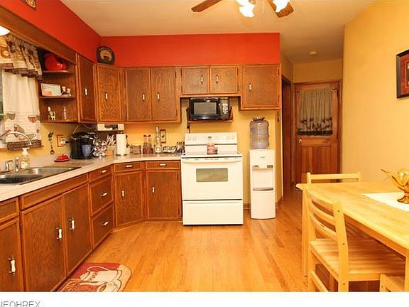 5th image of 204 Hazelwood Ave