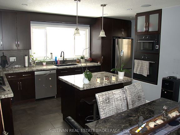 4th image of 701 Eramosa Rd